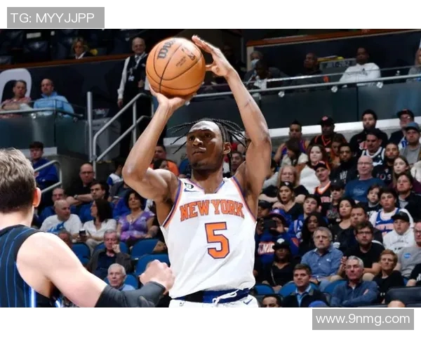 伊曼纽尔奎克利的崛起之路：从新秀到球队核心的精彩历程