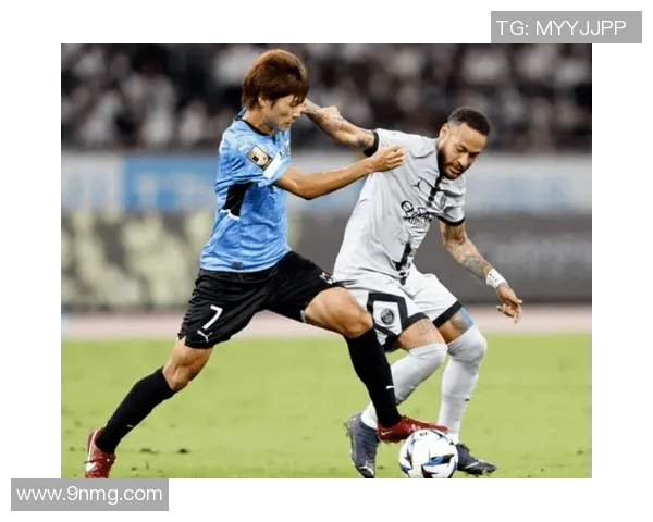 克鲁塞罗与拉队激战即将上演球迷期待精彩对决与精彩进球 克鲁塞罗与拉队激战即将上演球迷期待精彩对决与精彩进球