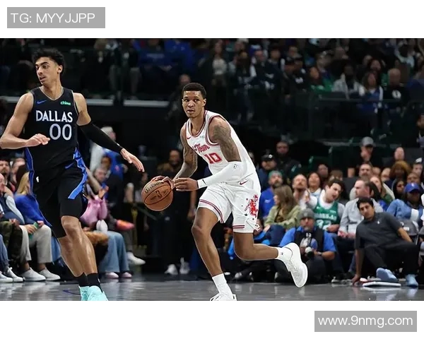 小贾巴里史密斯:新星崛起引领篮球未来的希望与挑战 小贾巴里史密斯:新星崛起引领篮球未来的希望与挑战