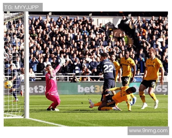 热刺主场迎战狼队全力争胜期待精彩对决与进球盛宴 热刺主场迎战狼队全力争胜期待精彩对决与进球盛宴