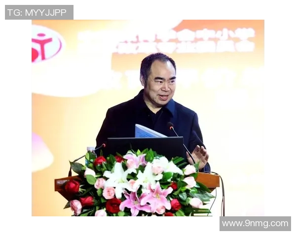 重庆足球队团队协作的成功秘诀与未来发展探讨 重庆足球队团队协作的成功秘诀与未来发展探讨