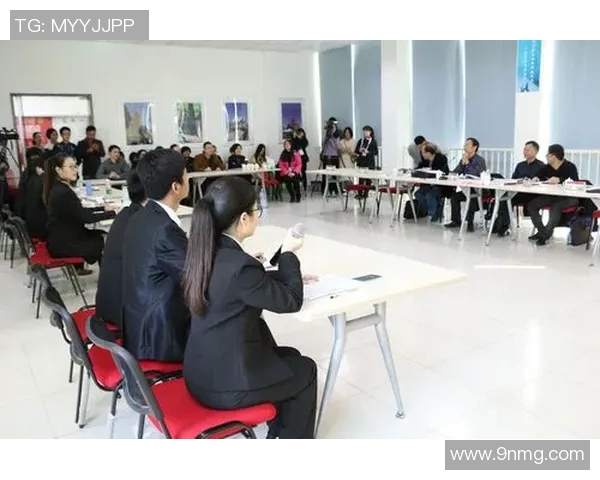 重庆网球队在比赛中的盯防策略分析与成效评估 重庆网球队在比赛中的盯防策略分析与成效评估